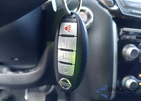 2018 Nissan Pathfinder Sv from USA, damaged, VIN 5N1DR2MMXJC643354